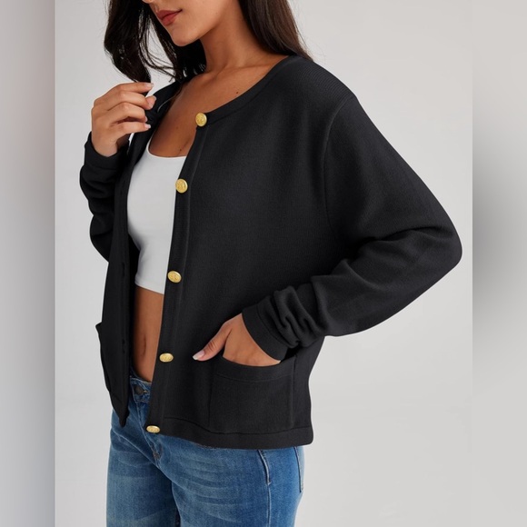 Brand New Relaxed Sweater Lady Jacket Black Size XS Gold Buttons So On-Trend - Picture 2 of 6